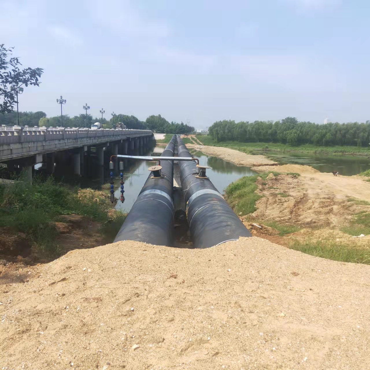龙潭西气东输顶管施工输油管道清洗